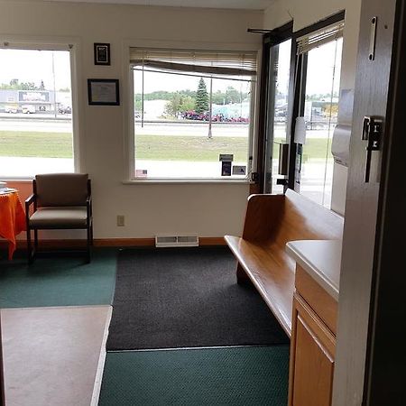 Budget Host Inn Detroit Lakes Zewnętrze zdjęcie