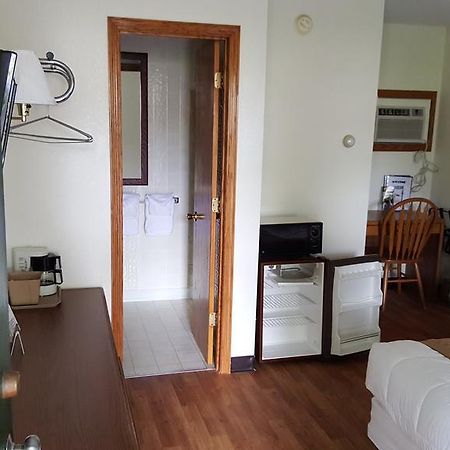 Budget Host Inn Detroit Lakes Zewnętrze zdjęcie