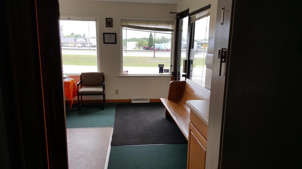 Budget Host Inn Detroit Lakes Zewnętrze zdjęcie