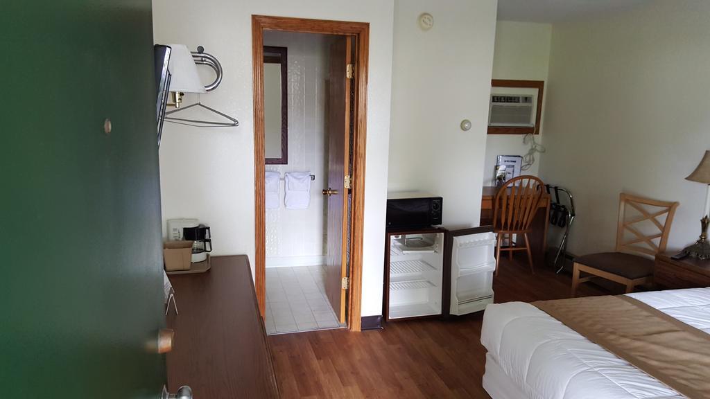 Budget Host Inn Detroit Lakes Zewnętrze zdjęcie