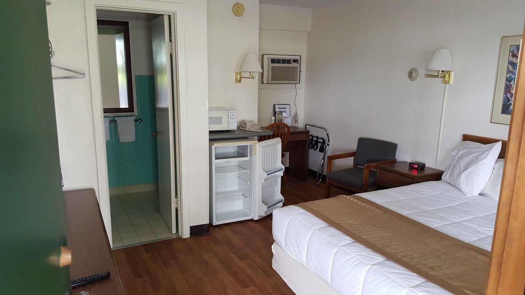 Budget Host Inn Detroit Lakes Zewnętrze zdjęcie