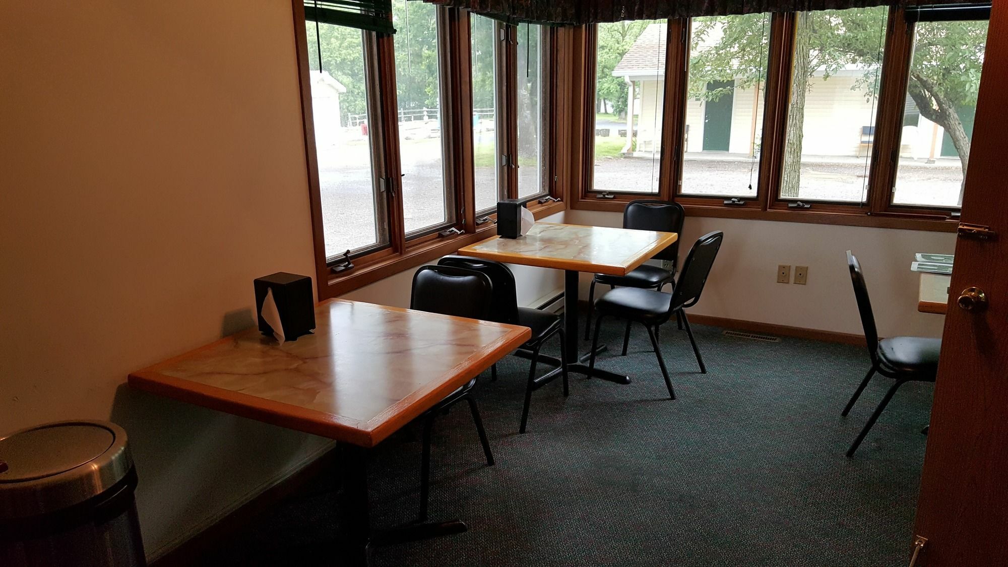 Budget Host Inn Detroit Lakes Zewnętrze zdjęcie